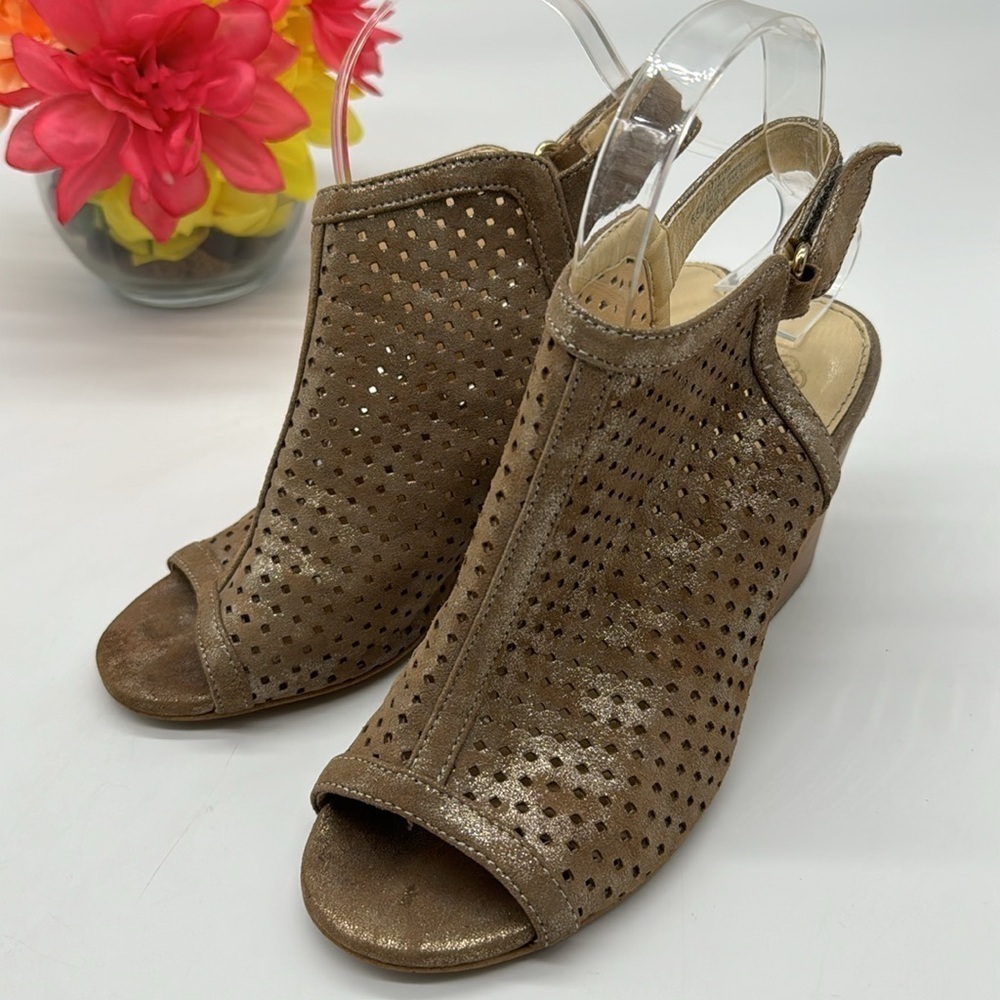 Isola Brown Metallic Cut Out Heels Size 6.5 MCH5980C